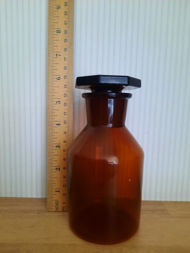 Vecchia bottiglia farmacia
