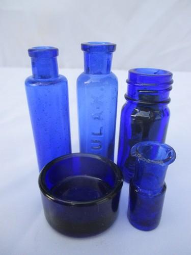 Small vintage antique old - vintage,