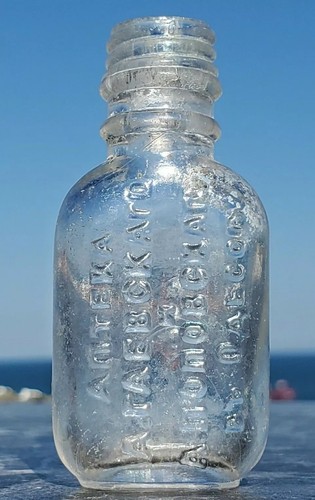 Antica vecchia bottiglia