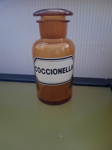 Vecchie bottiglie farmacia - vecchie,