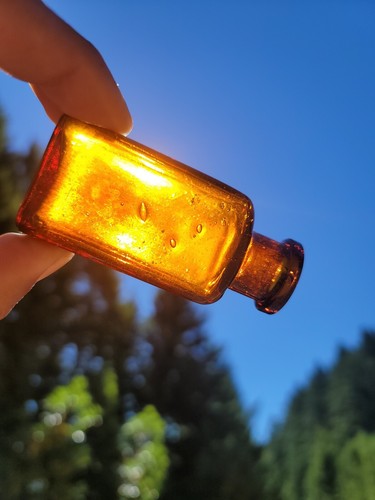 Bellissima vecchia bottiglia